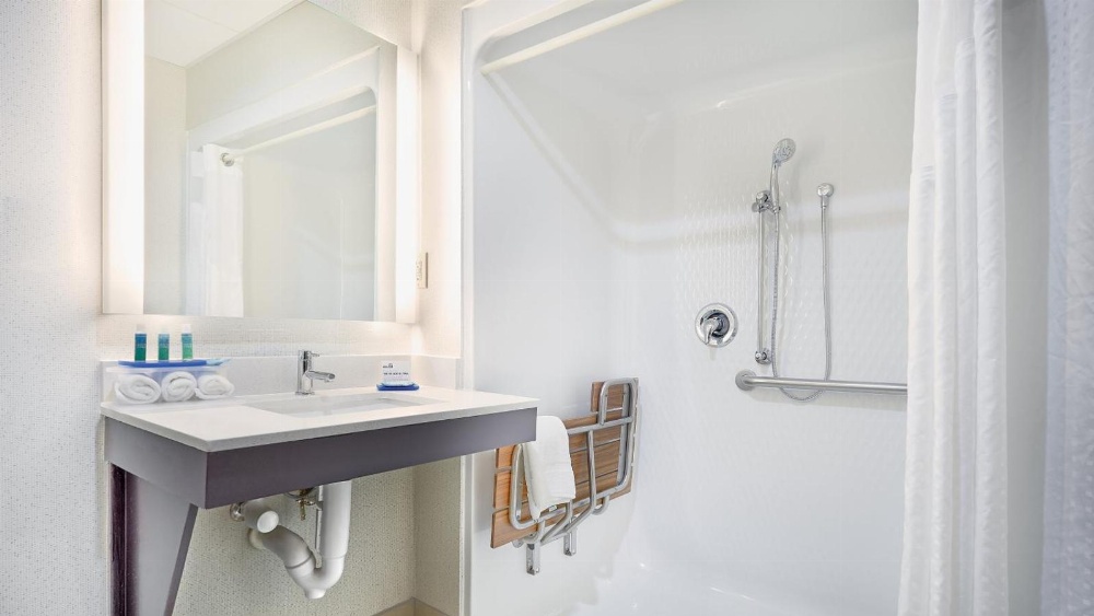 Holiday Inn Express & Suites Asheville SW - Outlet Ctr Area by IHG Main image